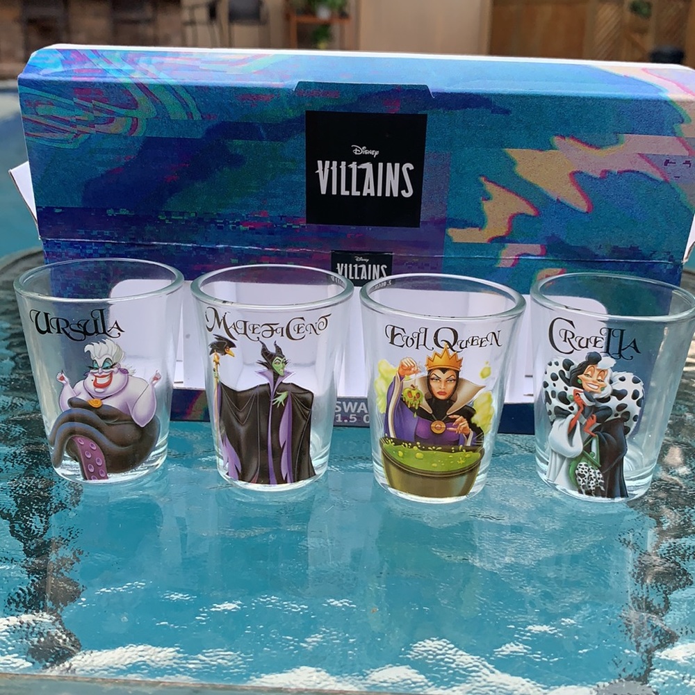 New Disney Glassware Set